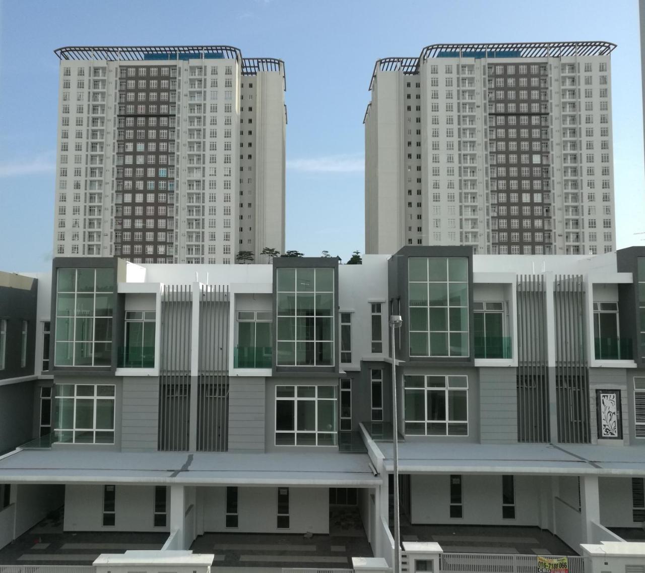 Yy Simple Homestay 2 @ Nusa Sentral Johor Bahru